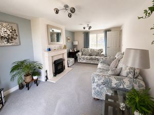 Sitting Room- click for photo gallery